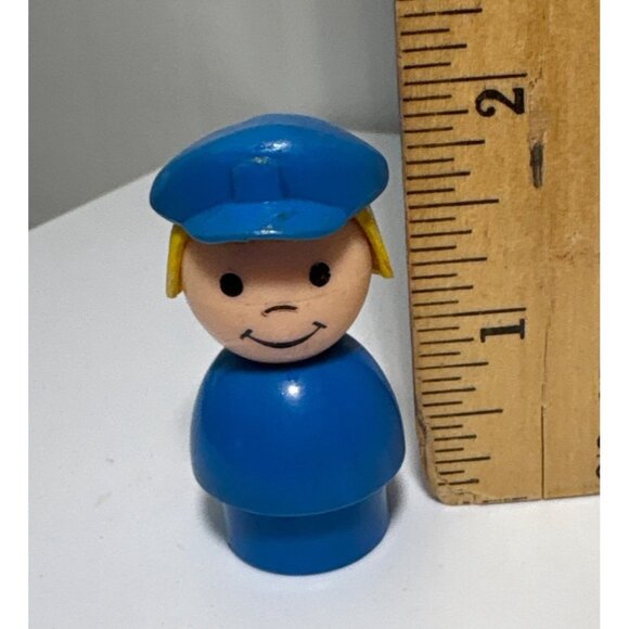 Vintage Fisher-Price Little People Policewoman Police Figure - Picture 6 of 6